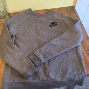 Nike crewneck sweatshirt